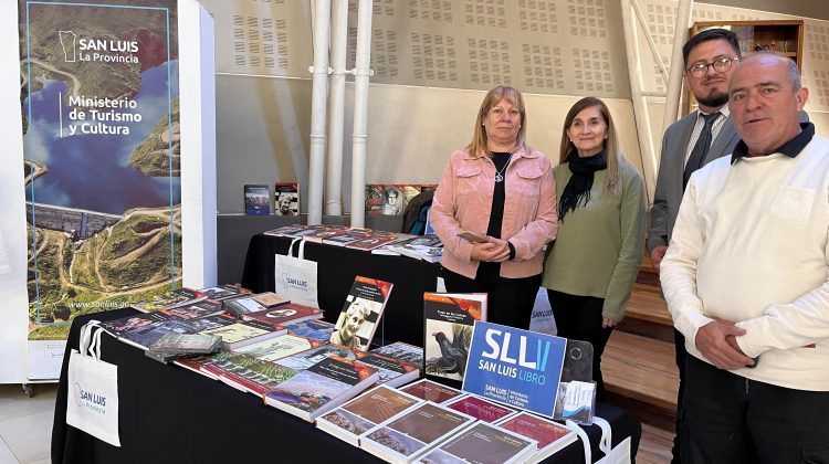 La obra de Esteban Agüero se exhibe en la Feria del Libro 2024 “Letras de Cuyo”