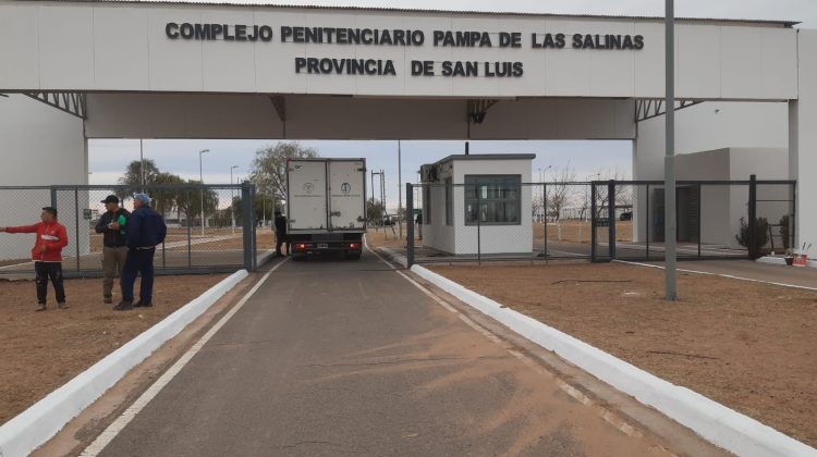 Comunicaron días y horarios de octubre de los transportes para los complejos penitenciarios