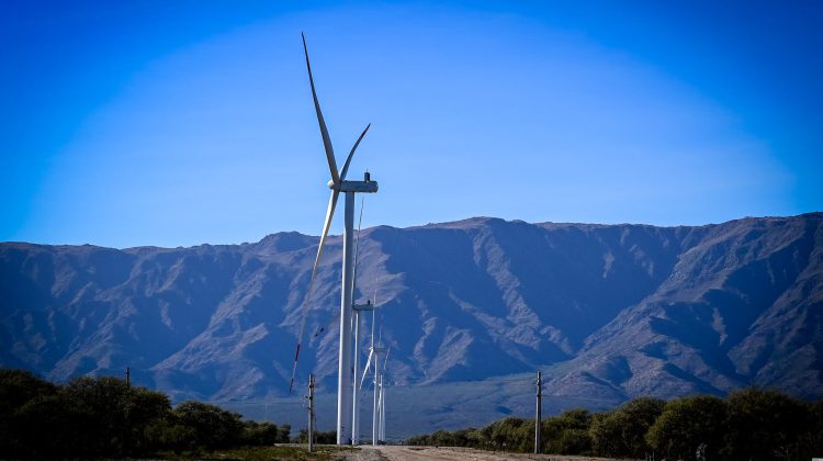 La Provincia adhiere al RIGI manteniendo las facultades medioambientales