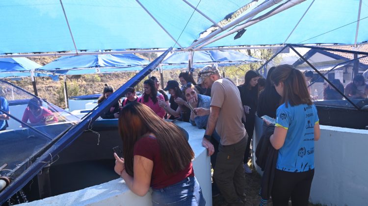 Alumnos del IFDC visitaron la estación de Piscicultura de Río Grande