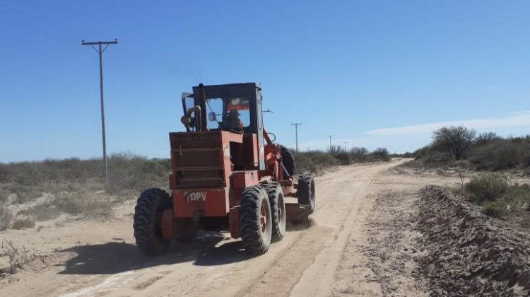 Vialidad Provincial acondicionó caminos rurales en los departamentos Belgrano y Ayacucho