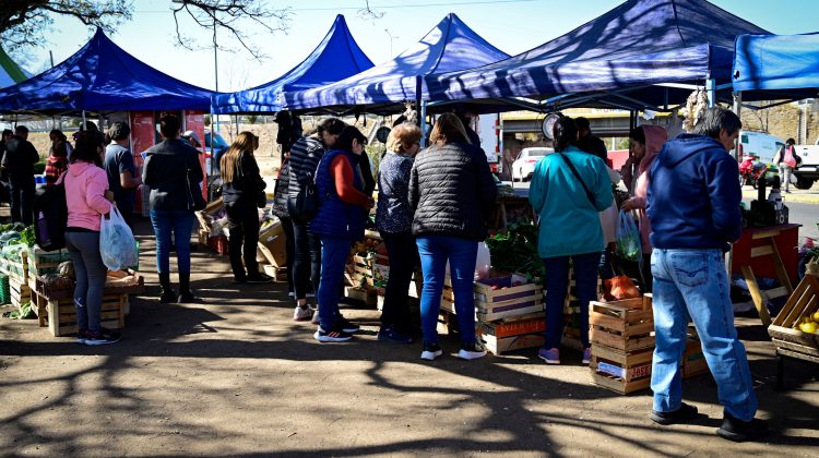 Emprendedores ofrecen productos frescos, de calidad y a precios accesibles