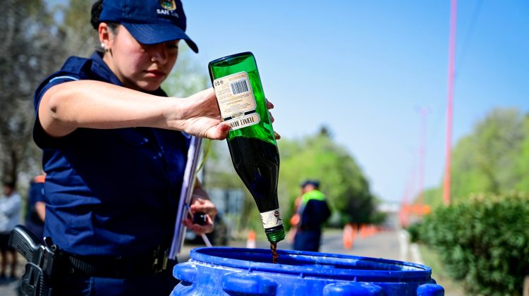 Se secuestraron casi 900 litros de alcohol en El Trapiche y no hubo robos ni accidentes