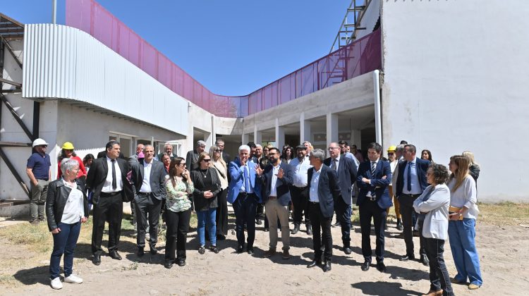 El Gobierno reactivó la construcción de la escuela del barrio 272 viviendas en Merlo