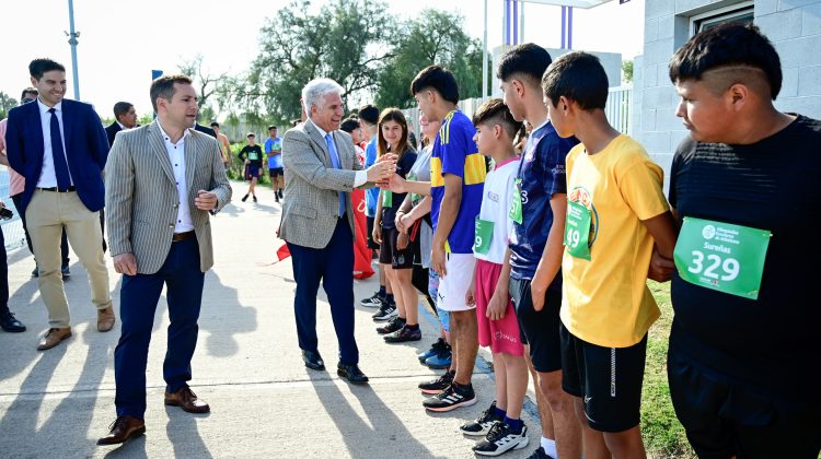 Las Olimpíadas Escolares de Atletismo tuvieron su gran cierre con una fiesta deportiva