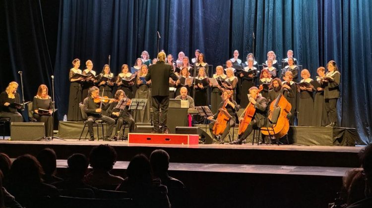 El concierto ‘Stabat Mater’ de Pergolesi deslumbró en el Cine Teatro