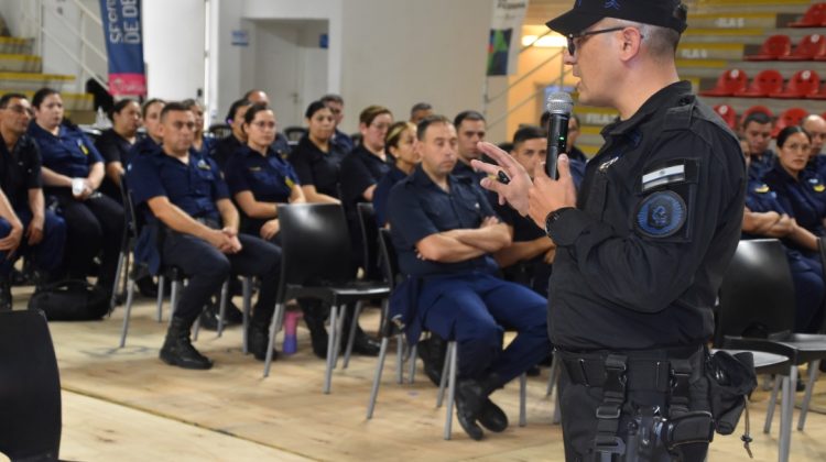 Capacitaron al personal policial sobre el uso racional de la fuerza