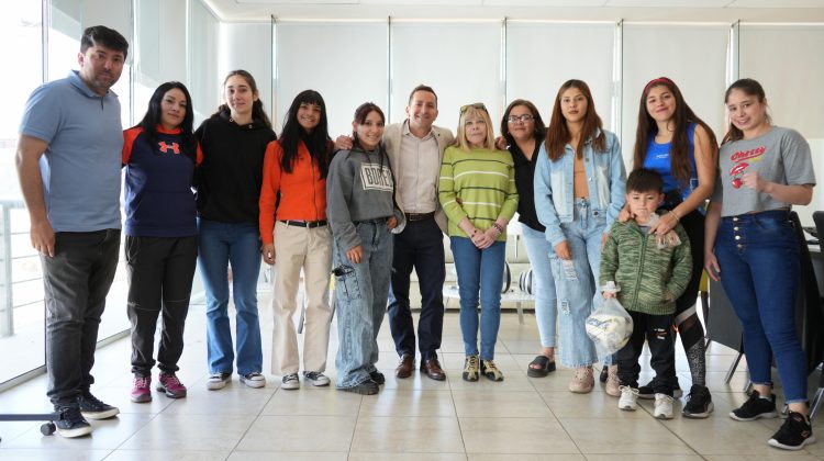 Deportes recibió a las boxeadoras que representaron a San Luis en el Campeonato Nacional 