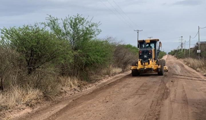 Vialidad reparó caminos rurales en La Botija, Cortaderas y El Retamo