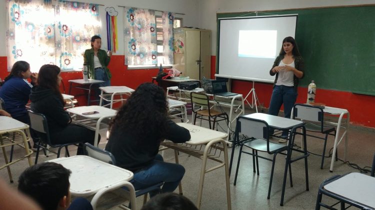 La Escuela Ambiental Itinerante llegó a Beazley con un taller de compostaje