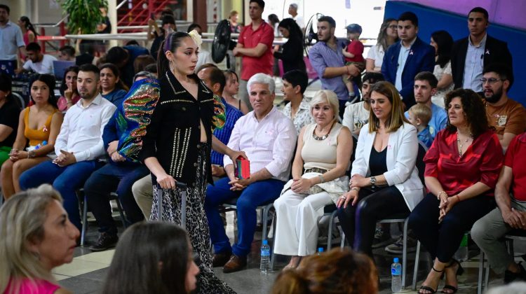 La Expo especial por el Día de la Madre finalizó con un desfile de modelaje de mujeres reales