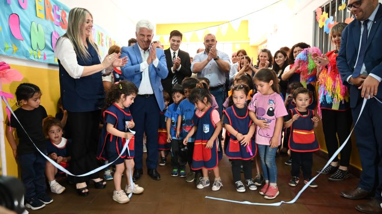 La escuela ‘Gobernador León Guillet’ inauguró la sala de 3 años