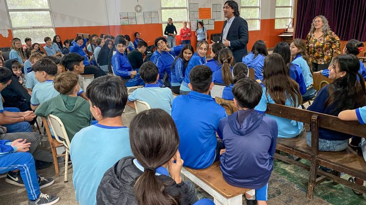 Realizaron una charla sobre discapacidad en la Escuela Técnica Nº278 ‘Franklin Lucero’