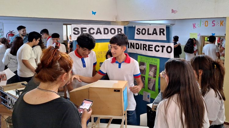 Las escuelas técnicas celebraron su día con propuestas creativas y una gran convocatoria