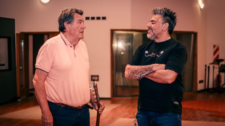 Roberto Chavero graba su nuevo disco en la Casa de la Música