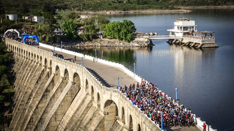 La Florida recibió a más de 300 ciclistas de todo el país en el Gran Fondo de Mountain Bike