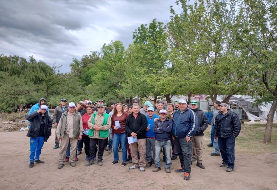 Ofrecieron talleres sobre prevención del dengue para trabajadores de viveros