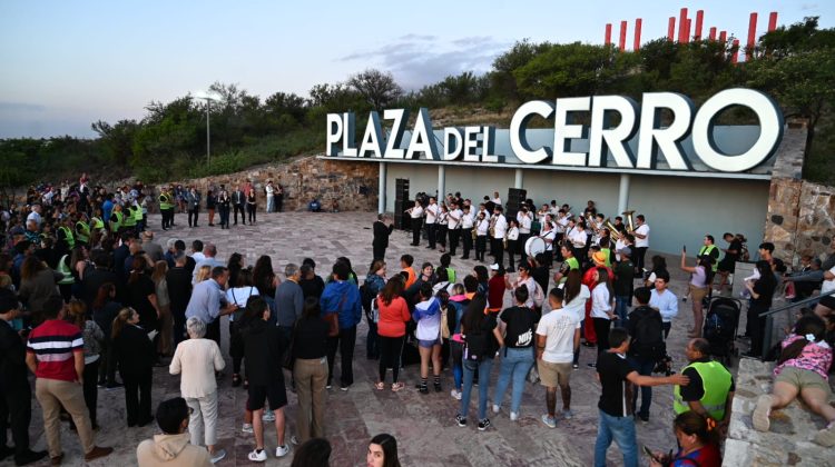 La Plaza del Cerro, renovada y más segura para los vecinos y turistas