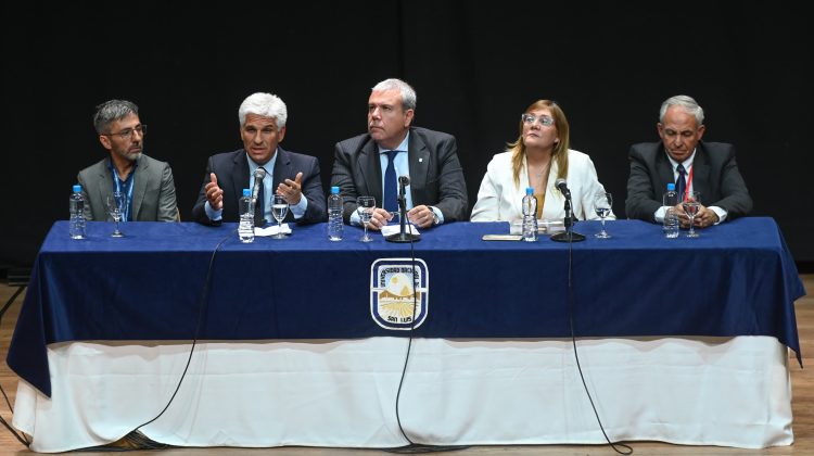 Poggi participó del acto apertura del evento internacional en la Universidad Nacional de San Luis