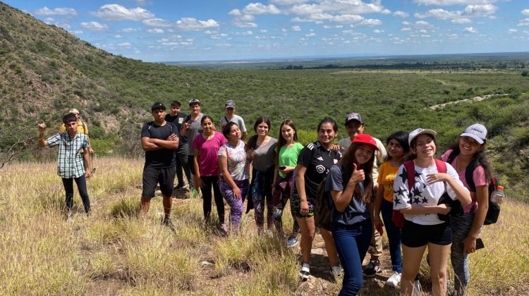 Estudiantes secundarios y universitarios visitaron la reserva ‘Quebrada de Las Higueritas’