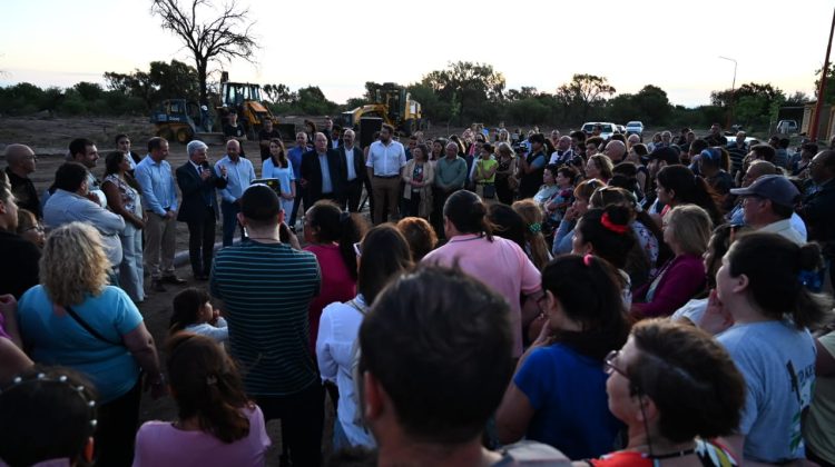 Las máquinas están en marcha: Comenzó la construcción de viviendas en La Punta