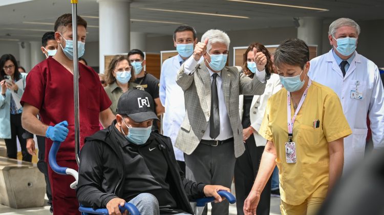 Una luz de esperanza: el primer paciente trasplantado en la provincia fue dado de alta