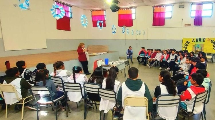 Los historiadores colaboraron activamente en la difusión de los valores sanmartinianos