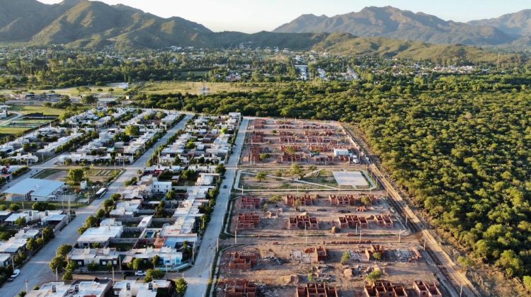 El Gobierno construye 1500 viviendas en distintos puntos de la provincia 