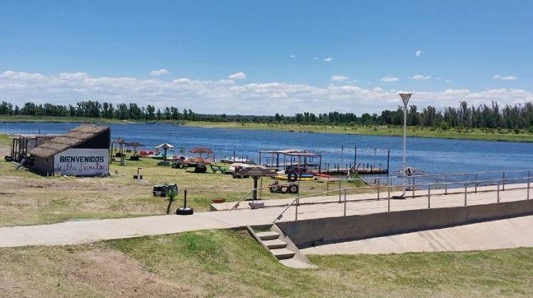 Los espejos de agua de Villa Mercedes lucen renovados para el inicio de la temporada