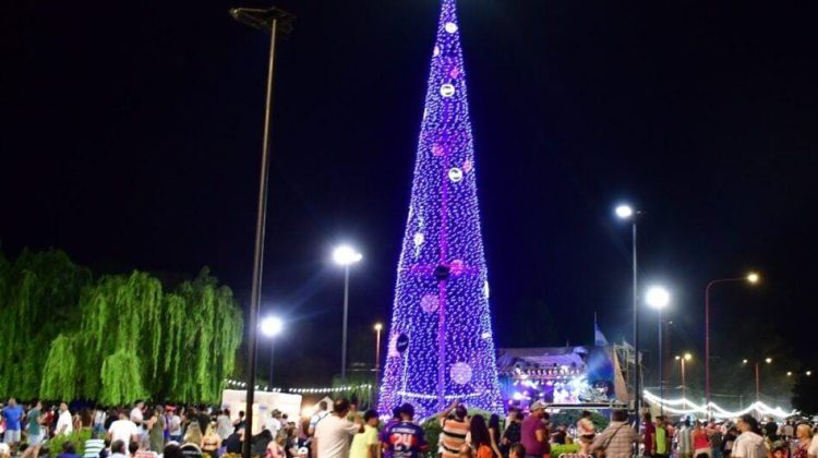 Se enciende la magia de la Navidad en Juana Koslay