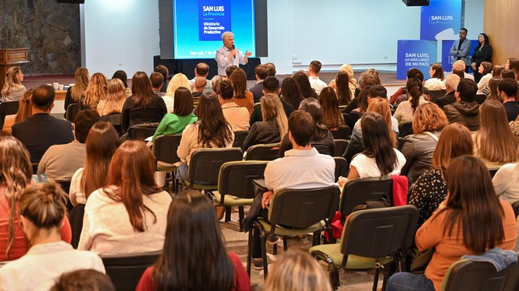 Capacitaron a coordinadores y mentores que acompañarán el crecimiento emprendedor en San Luis