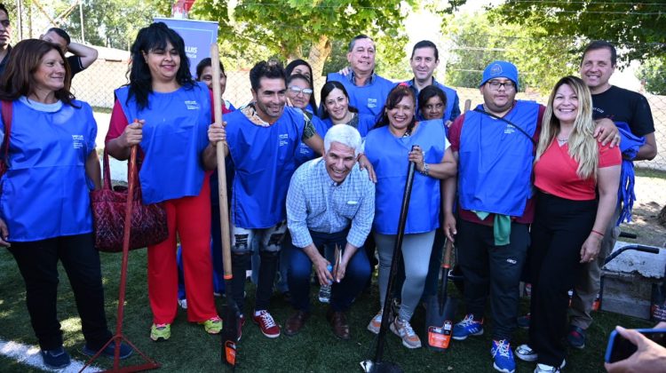 El Gobernador volvió a reunirse con beneficiarios de Inclusión, esta vez en La Toma