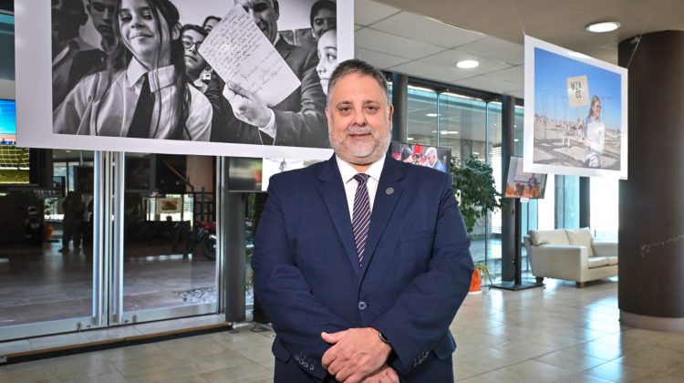 “La muestra trasunta la cercanía con la gente, el sector productivo, la educación, los niños”