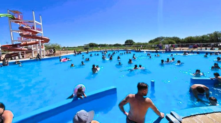 Diversión garantizada en los Parques Acuáticos de La Punta y San Gerónimo