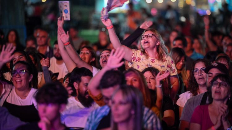 Este fin de semana, cinco pueblos harán bailar y cantar al público en sus fiestas de verano