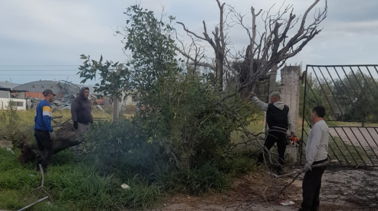 Trabajan en la recuperación de los parques industriales luego de las lluvias