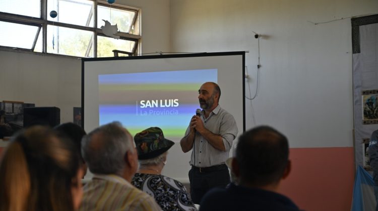 Continúa el empadronamiento a usuarios del acueducto San Martín