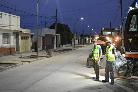 Concarán estrena pavimento y sumará infraestructura eléctrica para uno de sus barrios 