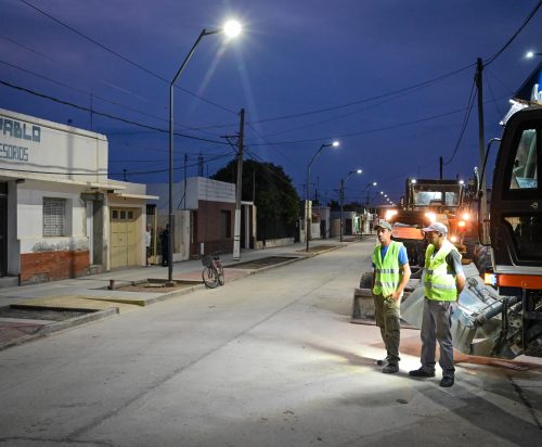 Concarán estrena pavimento y sumará infraestructura eléctrica para uno de sus barrios 