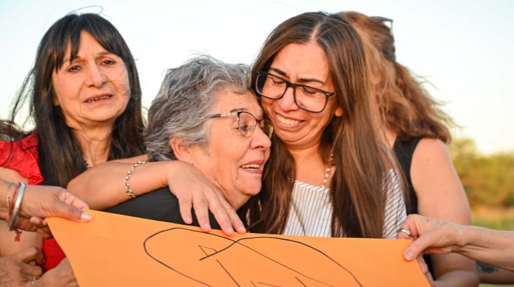 “Hemos sufrido tanto, señor Gobernador, pero hoy sabemos que tendremos nuestra casa”