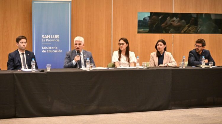 La Beca Universal Superior (BUS), un respaldo para los estudiantes que hacen su carrera en San Luis