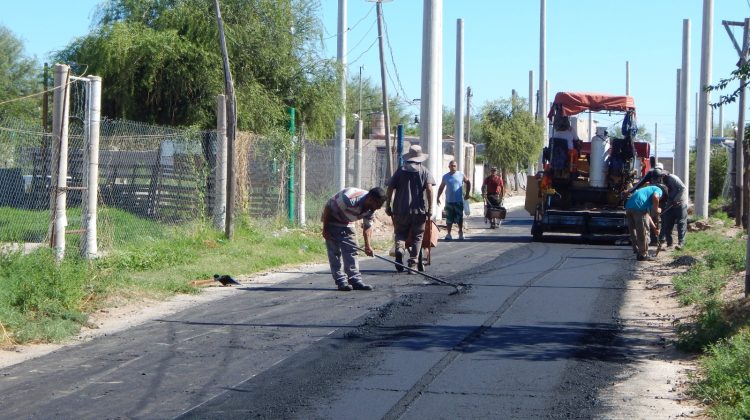 Continúan los trabajos de urbanización en el sector oeste del barrio La República