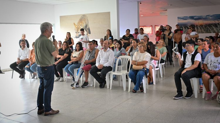 “No existe más un comisario político que les maneje la vida”