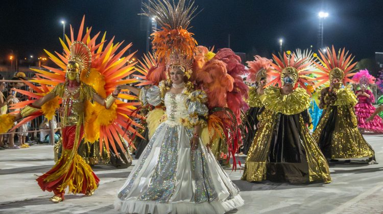 Brillo, color y alegría en la primera noche del Carnaval 2025 de Villa Mercedes