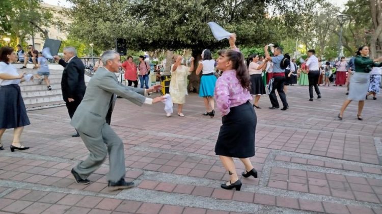 Con espectáculos artísticos, conmemorarán el Día Internacional de la Mujer