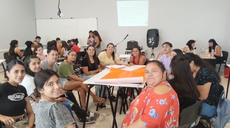 Decenas de jóvenes iniciaron el Profesorado de Geografía en Tilisarao