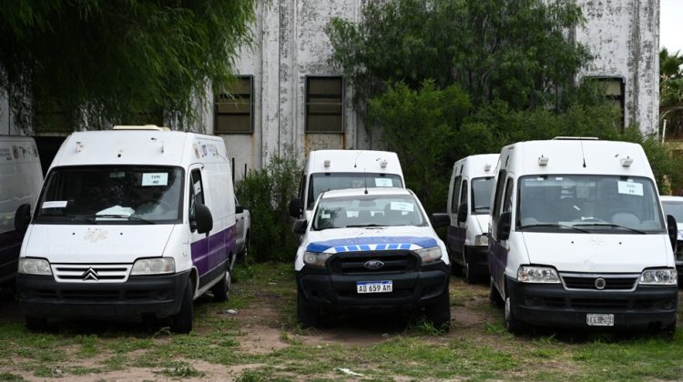 Oportunidades únicas para adquirir autos operativos y autopartes