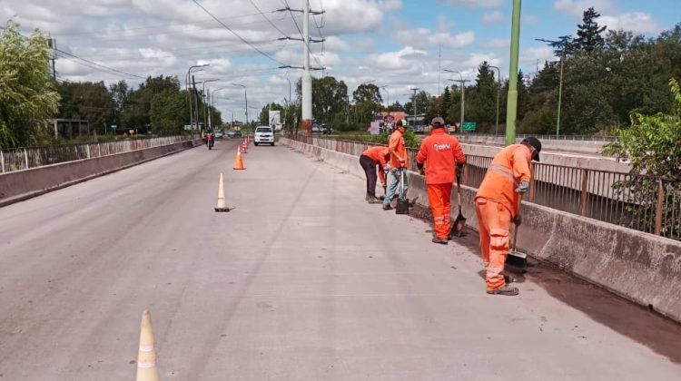 Vialidad Provincial reparó caminos en El Agarrobal y continúa el despliegue en Ayacucho