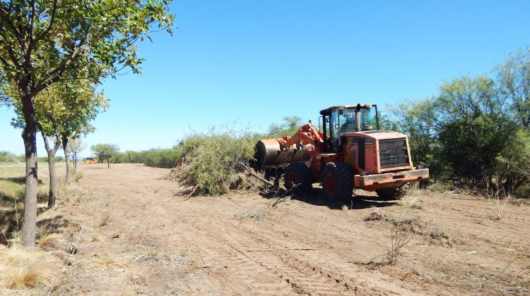 Vialidad Provincial realiza mejoras en el ingreso a Villa de la Quebrada