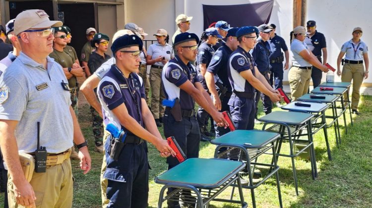 Capacitaron en armas no letales Byrna a personal de las Fuerzas de Seguridad de San Luis